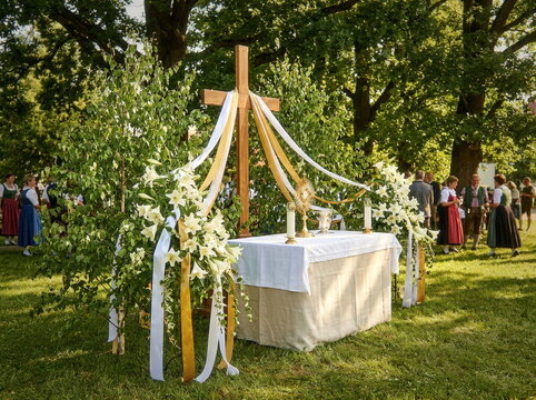 Poch&oacute;d na Boże Ciało, Sypanie kwiatami, uliczna procesja, 