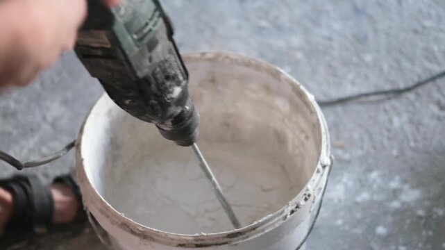 mixer in a bucket for mixing putty