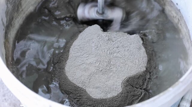 mixer in a bucket for mixing putty
