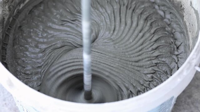 mixer in a bucket for mixing putty