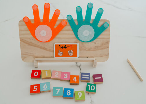 Kids arithmetic board