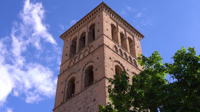 Torre de la iglesia de San Rom&aacute;n, Toledo, Castilla la Mancha, Espa&ntilde;a. Mayo 2026.