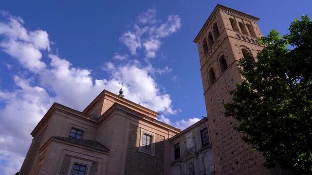 Torre de la iglesia de San Rom&aacute;n, Toledo, Castilla la Mancha, Espa&ntilde;a. Mayo 2026.