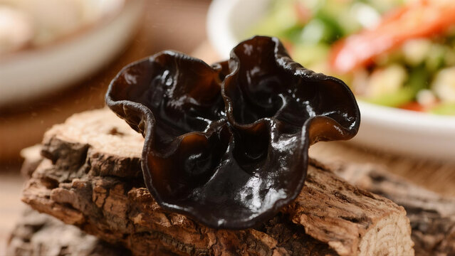 Wood Ear Mushroom (Auricularia auricula): Black Fleshy Fungus with Chewy Texture, Ideal for Stir-Fries, Soups & Salads &ndash; Nutritious Edible Mushroom for Home Cooking & Asian Cuisine