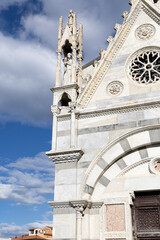 Fototapeta premium : St. Maria della Spina. Portion with detail of historical St. Maria della Spina Church. Pisa 