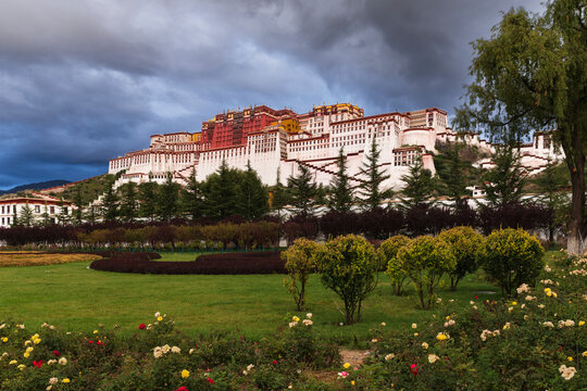 Potala Palace at Sunrise
Potala Palace, Lhasa, Autonomous Region of Tibet