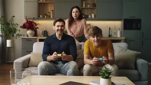 Mom concerned about gaming habits of father and teenage son, parenting issues