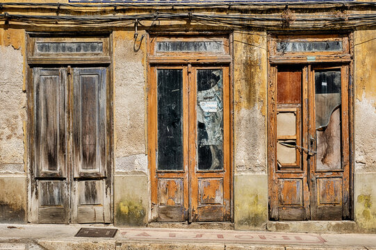 Three Wood Doors In Pinhao