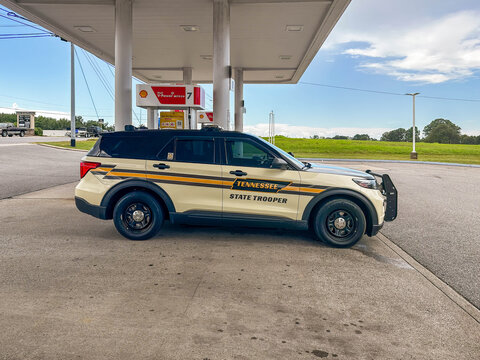 A Tennessee State Trooper&rsquo;s Ford Explorer parked at a Shell gas station in Clarksville, Tennessee.