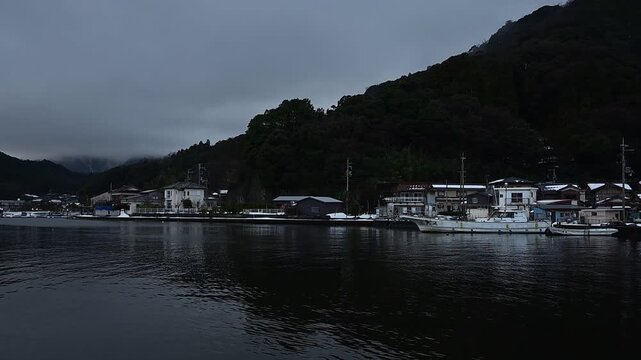 雪の残る冬の久々子湖 （福井県三方郡美浜町, 2026年2月）