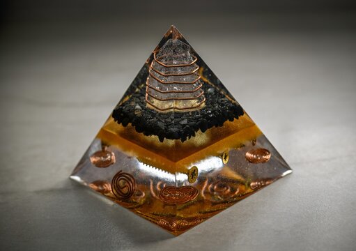 Handmade Unique Large Orgonite Pyramid with Copper Coil and Black Crystals, Powerful Energy Generator, Spiritual Healing Decor, Esoteric Resin Art Close Up