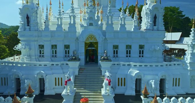 The metal castle pagoda, one of the tourist attractions in Chiang Mai at Wat Aranyawas, is Phra That Si Mueang Pong, which is considered the 2nd metal castle in Thailand and the 4th in the world.
