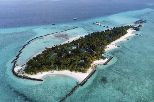 Summer Island, North Mal&eacute; Atoll, Maldives