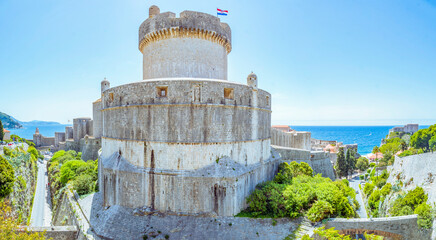 Dubrovnik, Croatia: Fortress tower with Croatian flag and sea view © Elsworth Frobisher