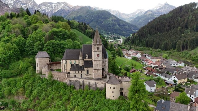 Sehensw&uuml;rdigkeit in der Steiermark, Kirchenburg Sankt Oswald in Eisenerz 