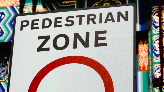 Pedestrian Zone Entry Sign, Gerrard Street Pedestrianisation, Car-Free Soho, Central London Chinatown Gate, England, Road Traffic Signage In Great Britain