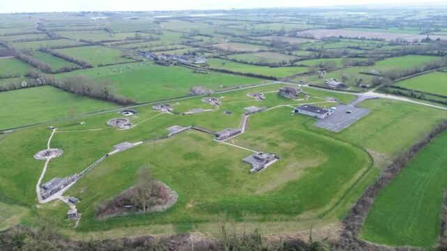 Batterie de Cricquebec : vestiges du Mur de l'Atlantique en Normandie, drone 4K