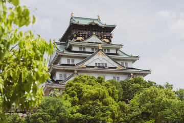 Naklejka premium Osaka Castle, a famous landmark and popular tourist attractions in Osaka, Japan