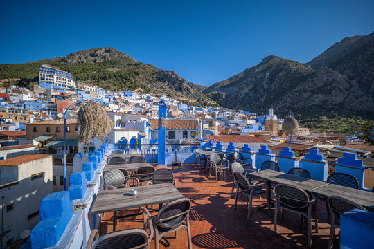 &Uuml;ber den D&auml;chern von Chefchaouen