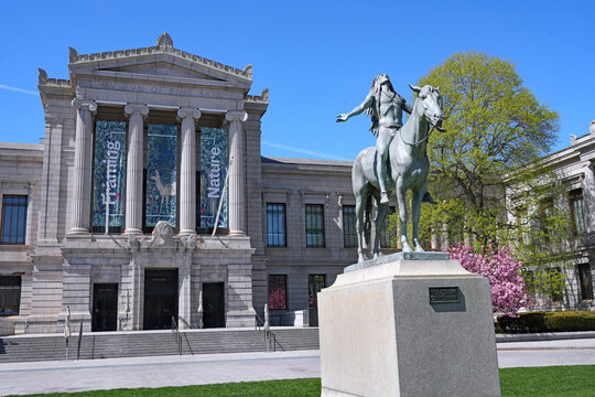 Entrance to the Boston Museum of Fine Arts