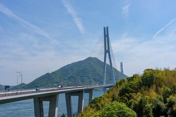 しまなみ海道の多々羅大橋 瀬戸内海を跨ぐ美しい斜張橋 © ibuki