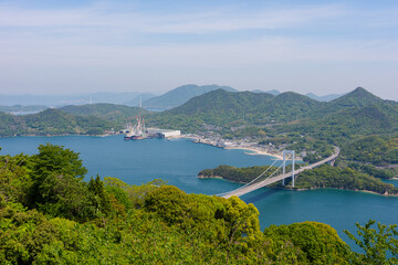 カレイ山展望公園から望む伯方・大島大橋と瀬戸内海の絶景 © ibuki