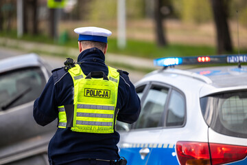 Wypadek radiowozu policyjnego pościg za sprawcą. © FotoDax