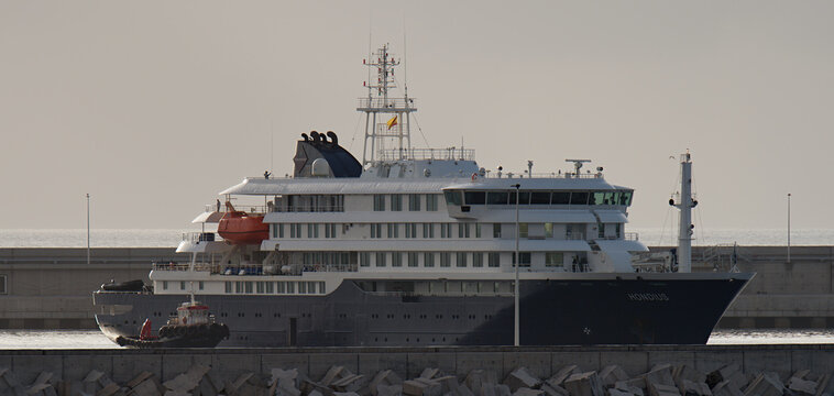 Tenerife, Spain may 10st, 2026 Puerto de Granadilla. MV Hondius expedition cruise ship at sea. Infectious disease response and international health coordination