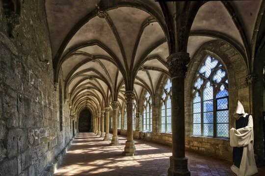 Imperial Walkenried Cistercian Abbey, Mannequin representing monks in the Cloister, Walkenried, Harz, Lower-Saxony, Germany