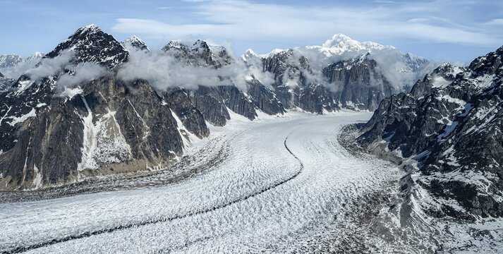 Mount Church, Mount Grosvenor, Mount Johnson Mount Wales and Mount Bradley in front of Ruth Glacier, Alaska Range glaciers and mountains, Alaska, USA