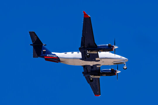 Sunport International Airport 5-7-2026 Albuquerque, NM USAAdvance Air Beechcraft Super King Air 350 N395MB arrival into Albuquerque Sunport international airport