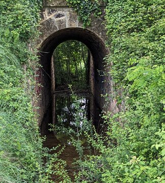 Ancien pont pr&eacute;s de Calvisson