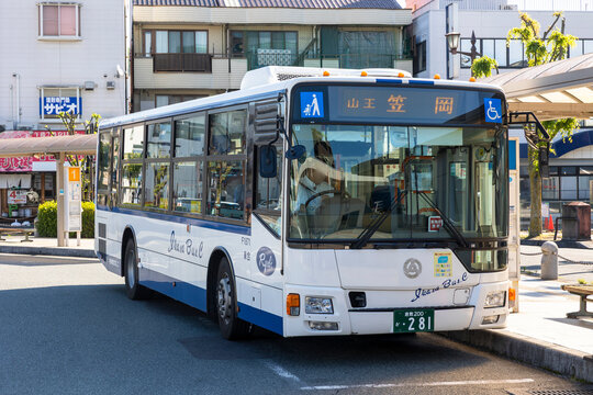井笠バス（岡山県笠岡市・笠岡駅前）