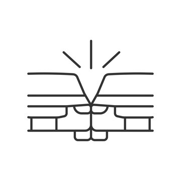 Sideswipe car accident linear icon. Blind spot crash. Changing lanes risk. Hit and run collision. Thin line customizable illustration. Contour symbol. Vector isolated outline drawing. Editable stroke