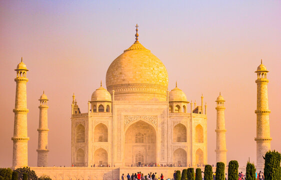 Taj Mahal, Standing majestically on the banks of River Yamuna