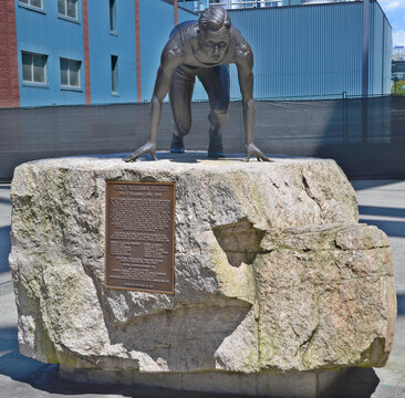 VANCOUVER BC CANADA: Statue of Percy Williams, Olympic runner, outside BC Place Stadium. Winner of the 100 m and 200 m races at the 1928 Summer Olympics  in Amsterdam Netherlands.