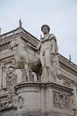 Obraz premium Classical Marble Statue and Horse Sculpture in Rome Italy