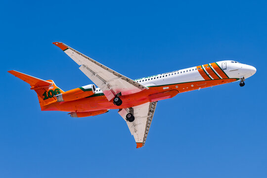 Sunport International Airport 5-10-2026 Albuquerque, NM USAErickson Aero Tanker 106 MD-87 returning Albuquerque Sunport international airport after a drop over the Six Mile Fire near Soccoro, NM