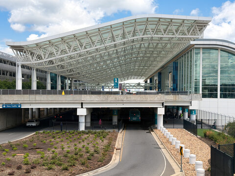 Charlotte Douglas Airport terminal and drop off area exterior view in Charlotte, North Carolina