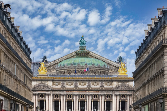 Paris, the Opera Garnier, beautiful monument