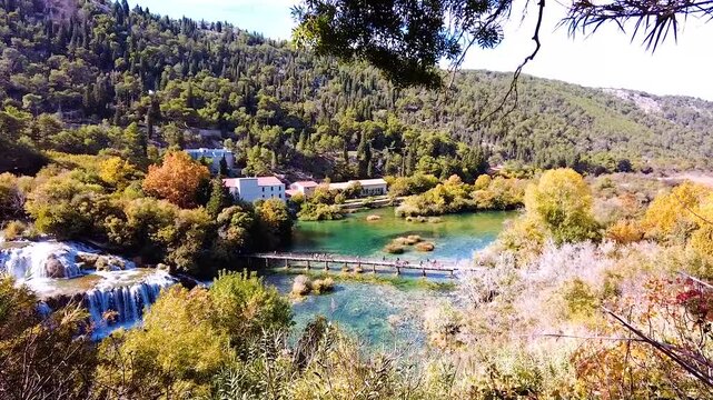 Panorama der Wasserf&auml;lle im Nationalpark Krka in Kroatien