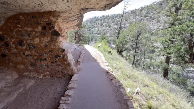 Hiking in Walnut Canyon near Flagstaff, Arizona