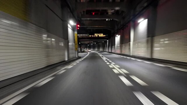 夜の首都高速 都心環状線 外回り 飯倉トンネルを走行する車載動画