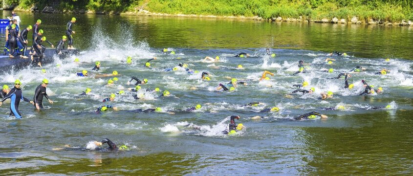 Swim start, triathlon, Danube, Ulm, Swabia, Baden-W&uuml;rttemberg, Germany