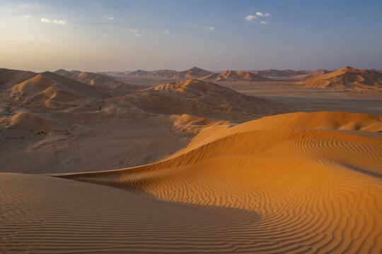 Sand dunes in the Rub Al Khali desert, the world's largest sand desert, Empty Quarter, Oman