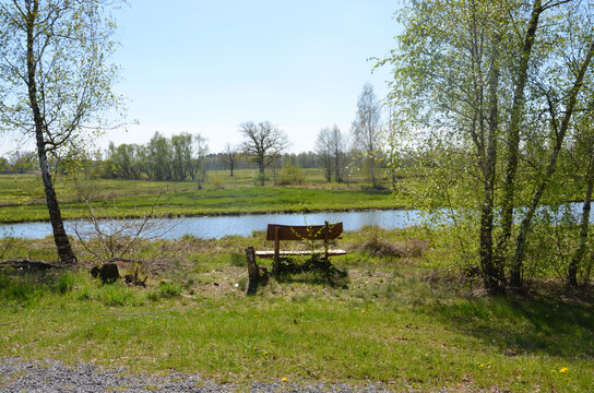 Bank am Hartmannsdorfer Wehr im Spreewald 