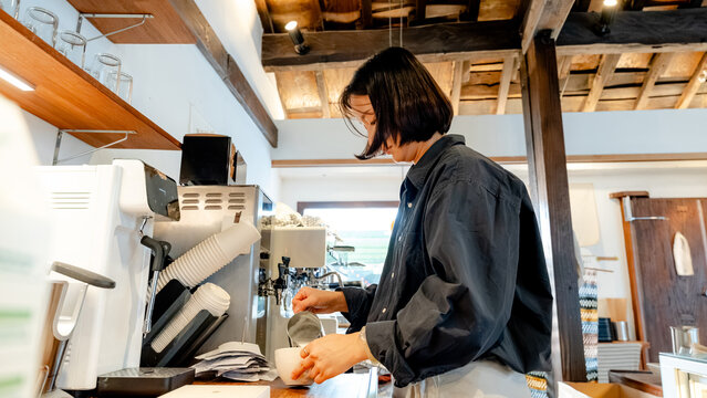 Barista preparing coffee at a Korean coffee shop