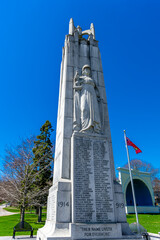 Obraz premium Cenotaph of the great War in Municiplaity of Prot hope, april 2026