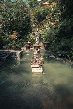 Pool with a statue of a goddess in the Garuda Wisnu Kencana (GWK) area of ​​Jimbaran, April 3, 2026, Bali, Indonesia
