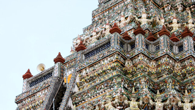 Detailed View of Ornate Mosaic Pagoda at Wat Arun in Bangkok
